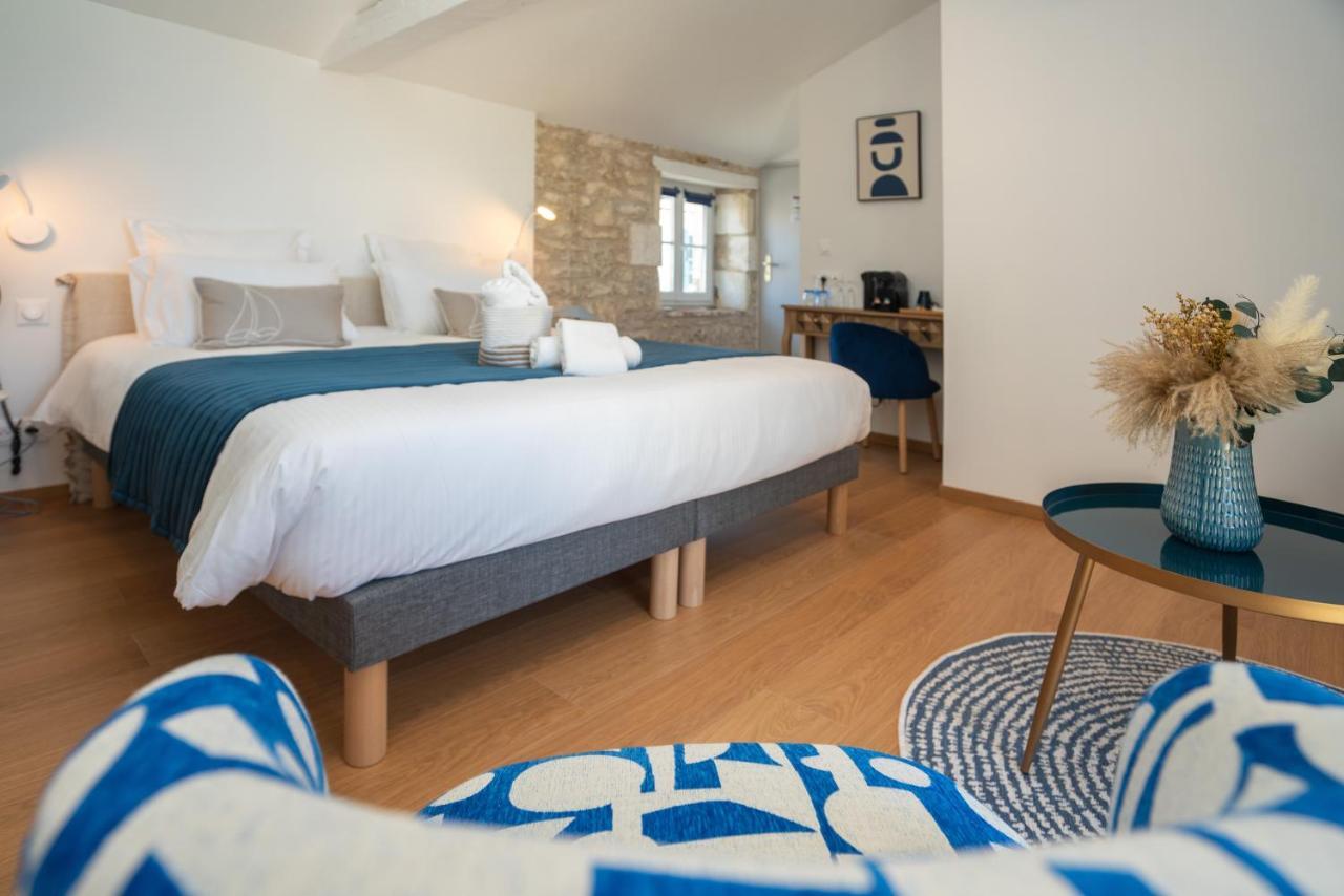 Hotel Le Square Saint-Pierre-d'Oleron Exterior photo