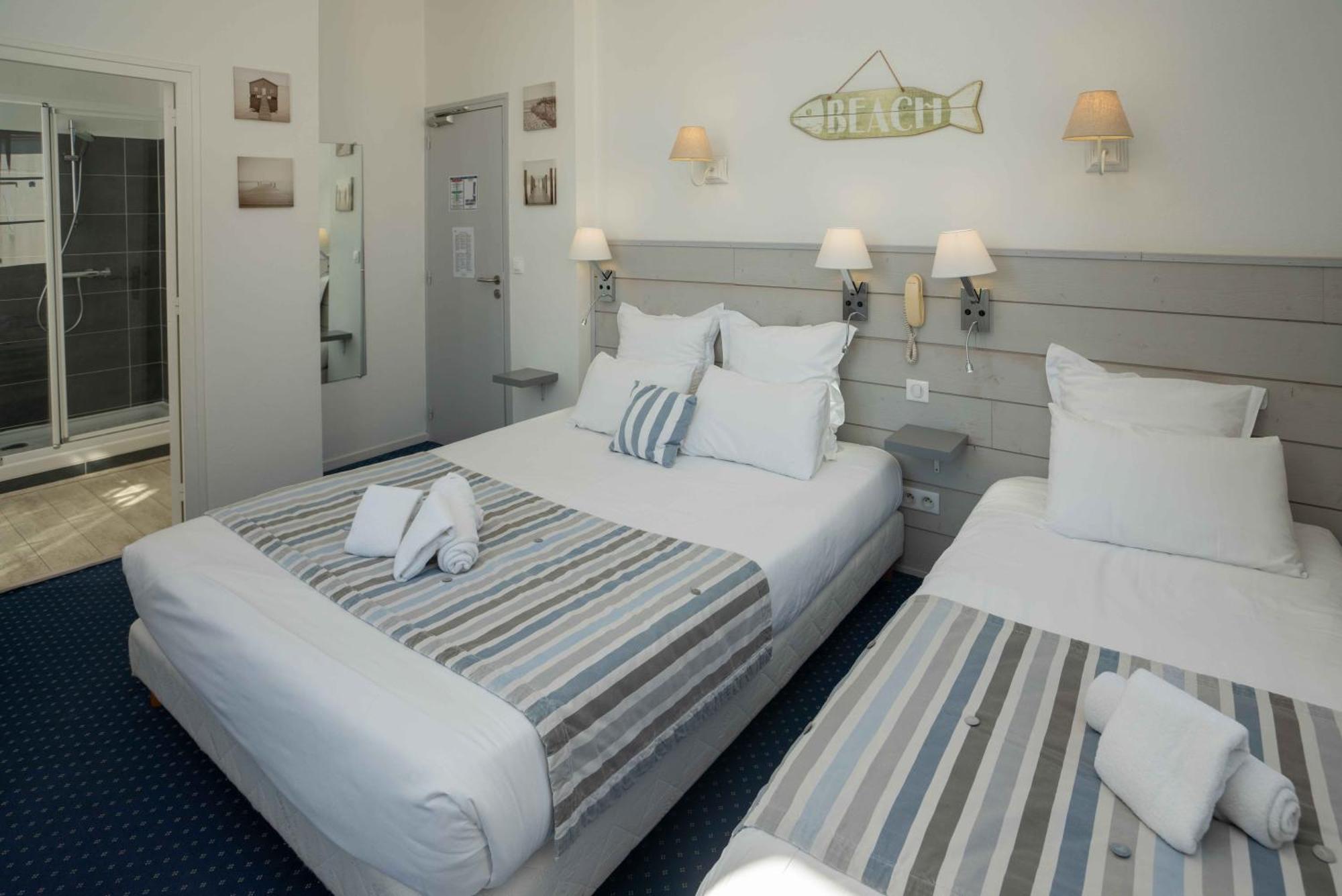 Hotel Le Square Saint-Pierre-d'Oleron Exterior photo